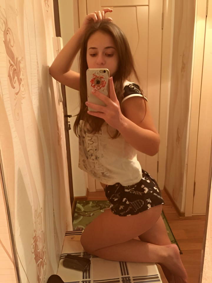 Лина привлекальеная девушка из Тамань цена от 10000 руб