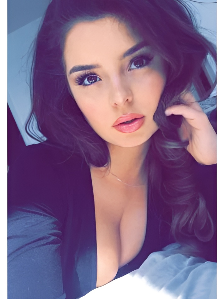 Виолетта привлекальеная девушка из Тамань цена от 2500 руб