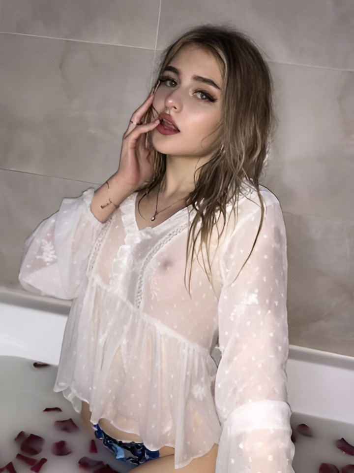 Индивидуалка Злата, доступна для личного знакомства от 10000 руб