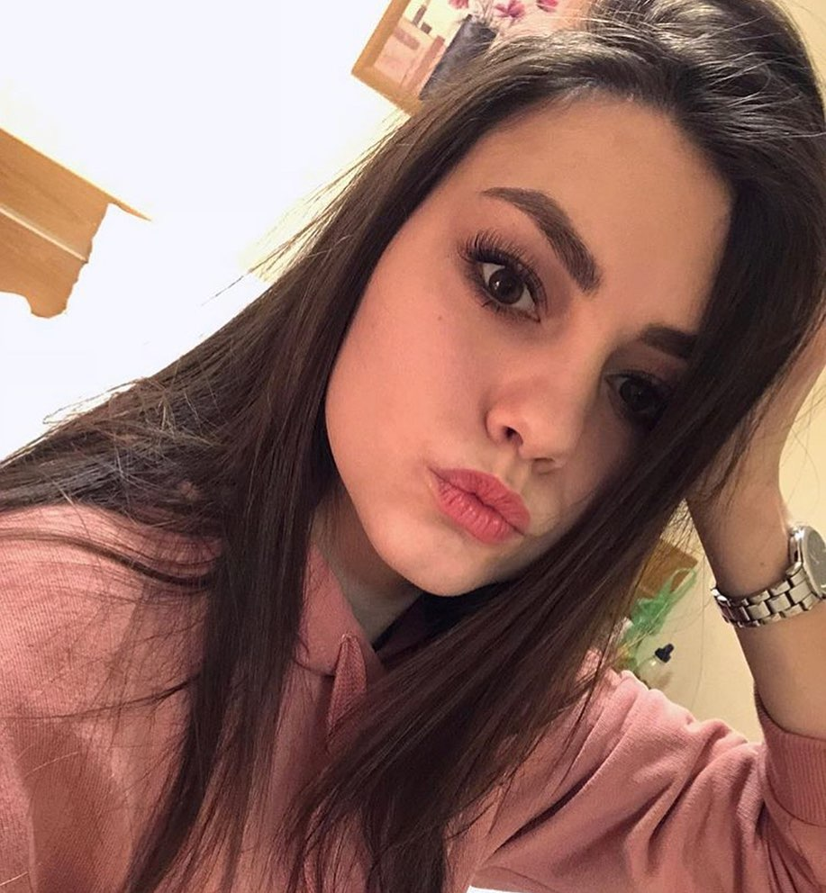 Ника привлекальеная девушка из Тамань цена от 3500 руб