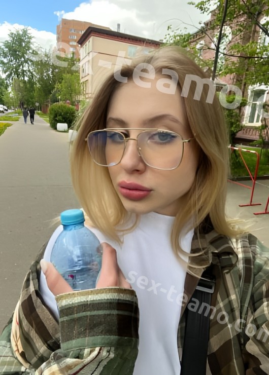 Инга привлекательная девушка из Тамань цена от 2000 руб
