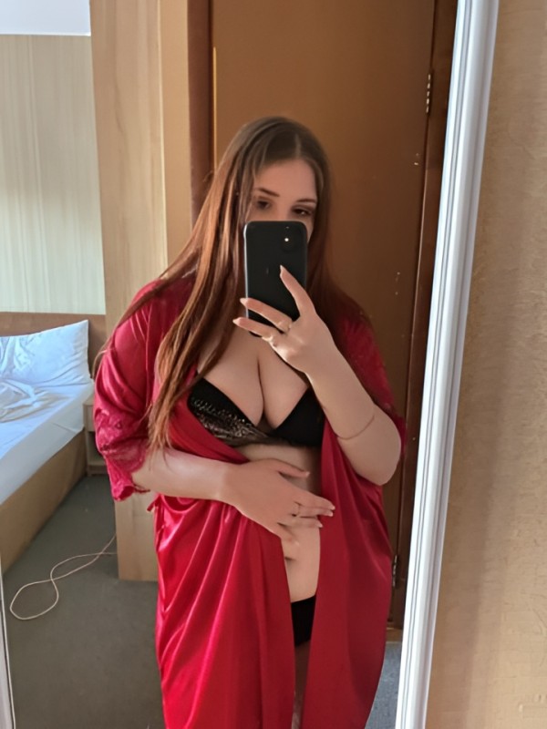 Галина привлекательная девушка из Тамань цена от 3000 руб