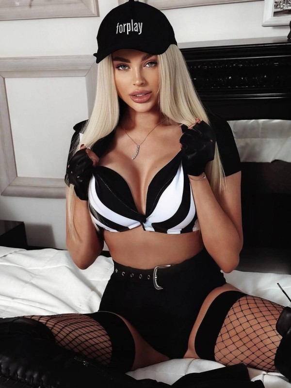 Аленка привлекательная девушка из Тамань цена от 7000 руб