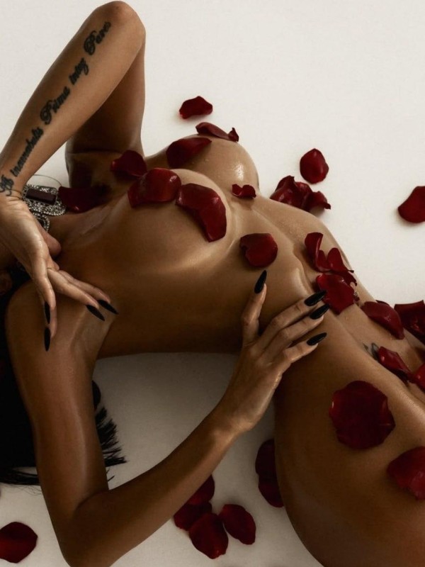 Светлана привлекательная девушка из Тамань цена от 8000 руб