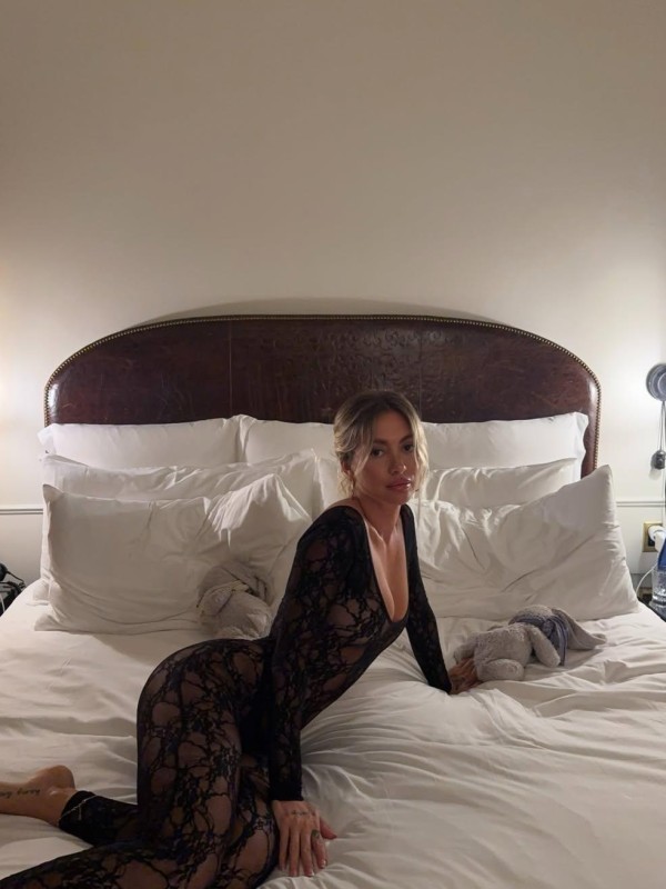 Влада привлекательная девушка из Тамань цена от 10000 руб